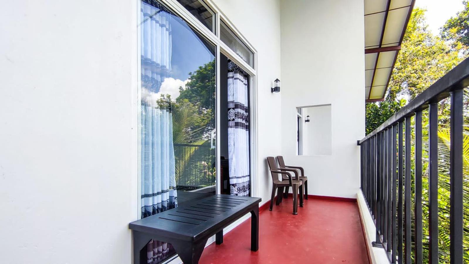 Villa 51 First Floor Rooms Your Own Room Plus Access To Shared Spaces Hikkaduwa Ngoại thất bức ảnh