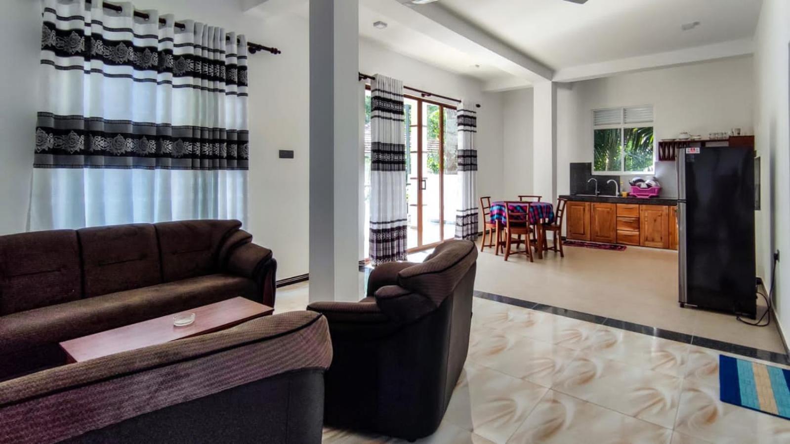 Villa 51 First Floor Rooms Your Own Room Plus Access To Shared Spaces Hikkaduwa Ngoại thất bức ảnh